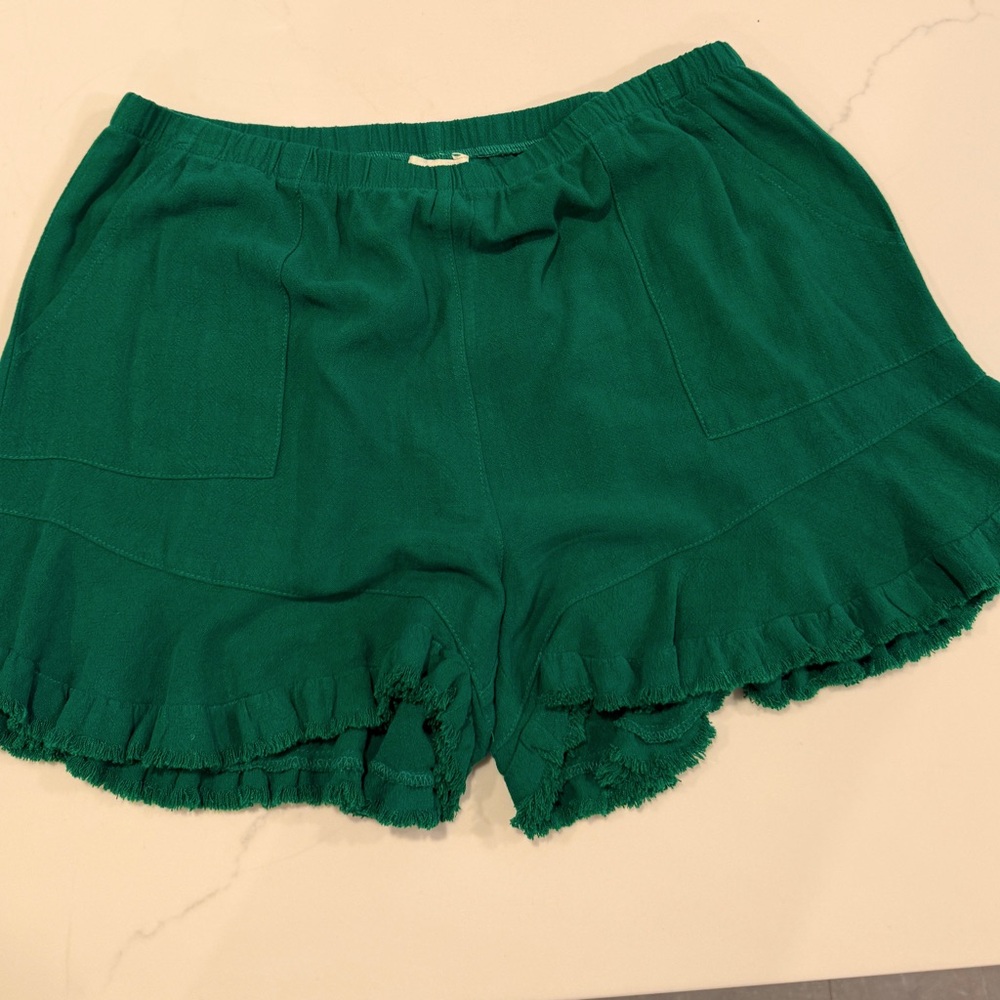 Umgee Green Ruffle Shorts - Picture 4 of 6